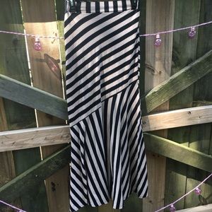 MONTEAU Angled Maxi Skirt